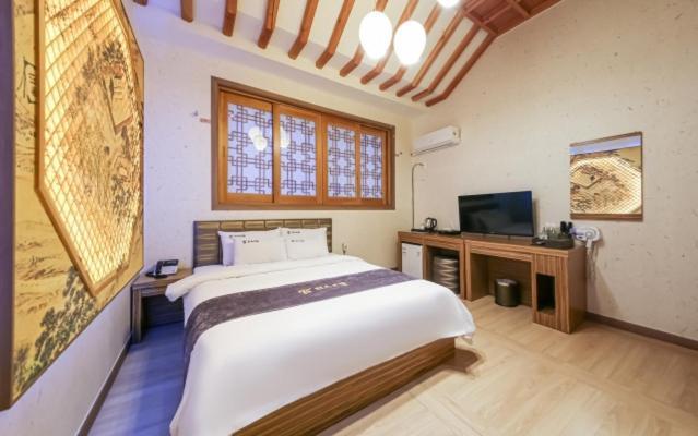 Jeonju Hanok Hotel Kung エクステリア 写真