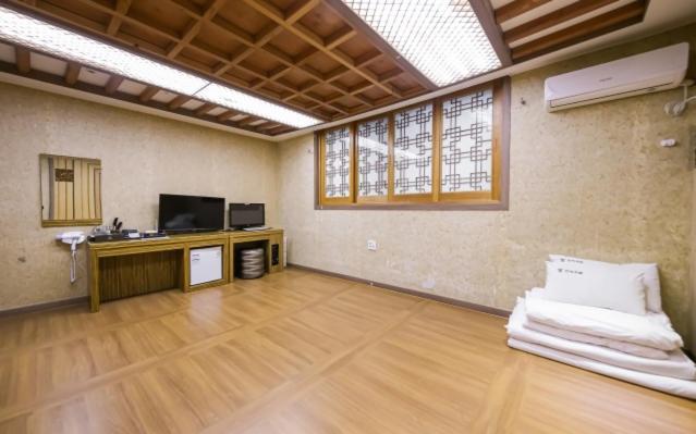 Jeonju Hanok Hotel Kung エクステリア 写真