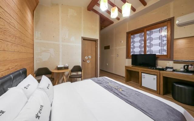 Jeonju Hanok Hotel Kung エクステリア 写真