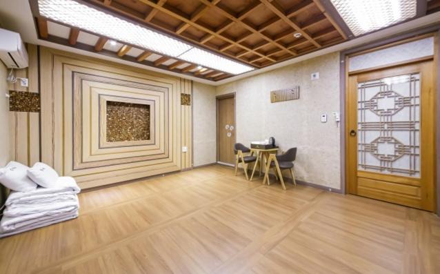 Jeonju Hanok Hotel Kung エクステリア 写真