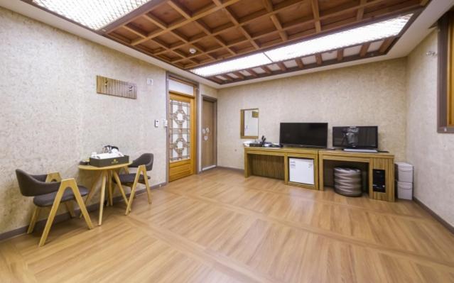 Jeonju Hanok Hotel Kung エクステリア 写真