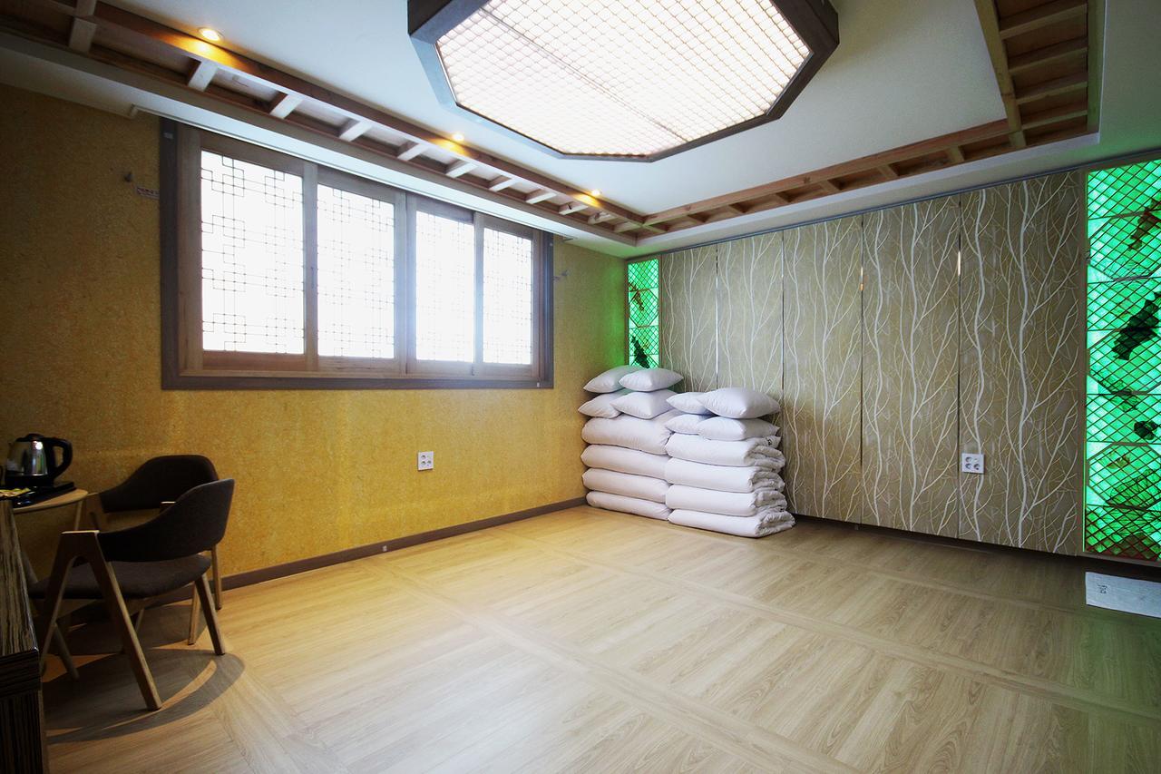 Jeonju Hanok Hotel Kung エクステリア 写真